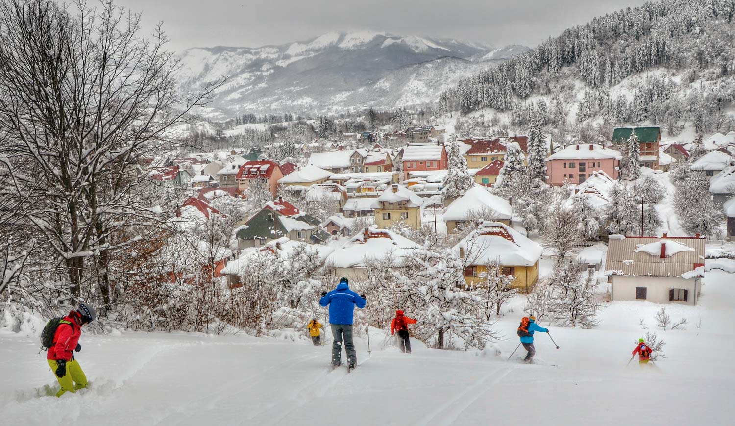 Наступлением горнолыжного сезона радует Черногория в декабре