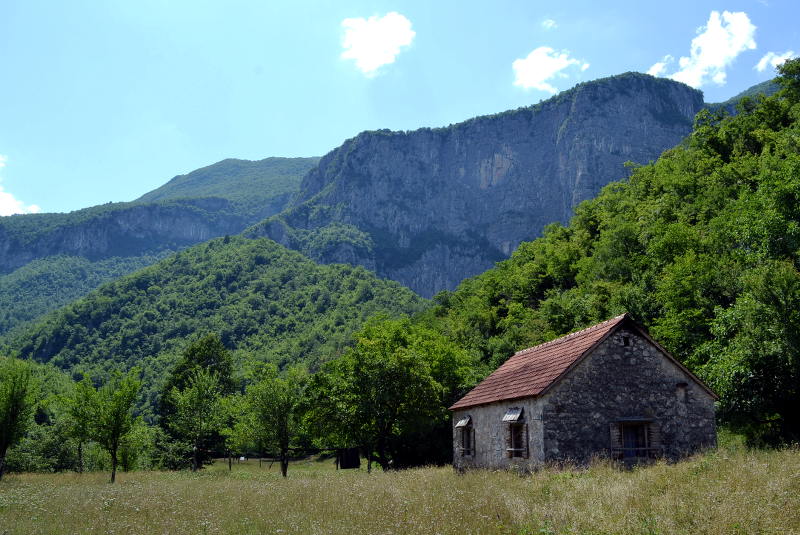 Rustic house in Mrtvica Canyon