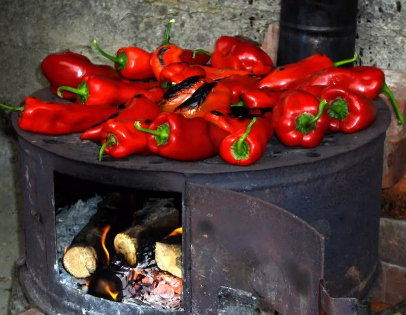 Roasting red peppers for ajvar